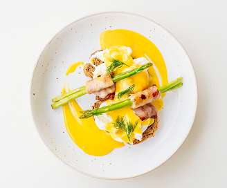 Photo du plat Asperges rôties au bacon, sauce hollandaise